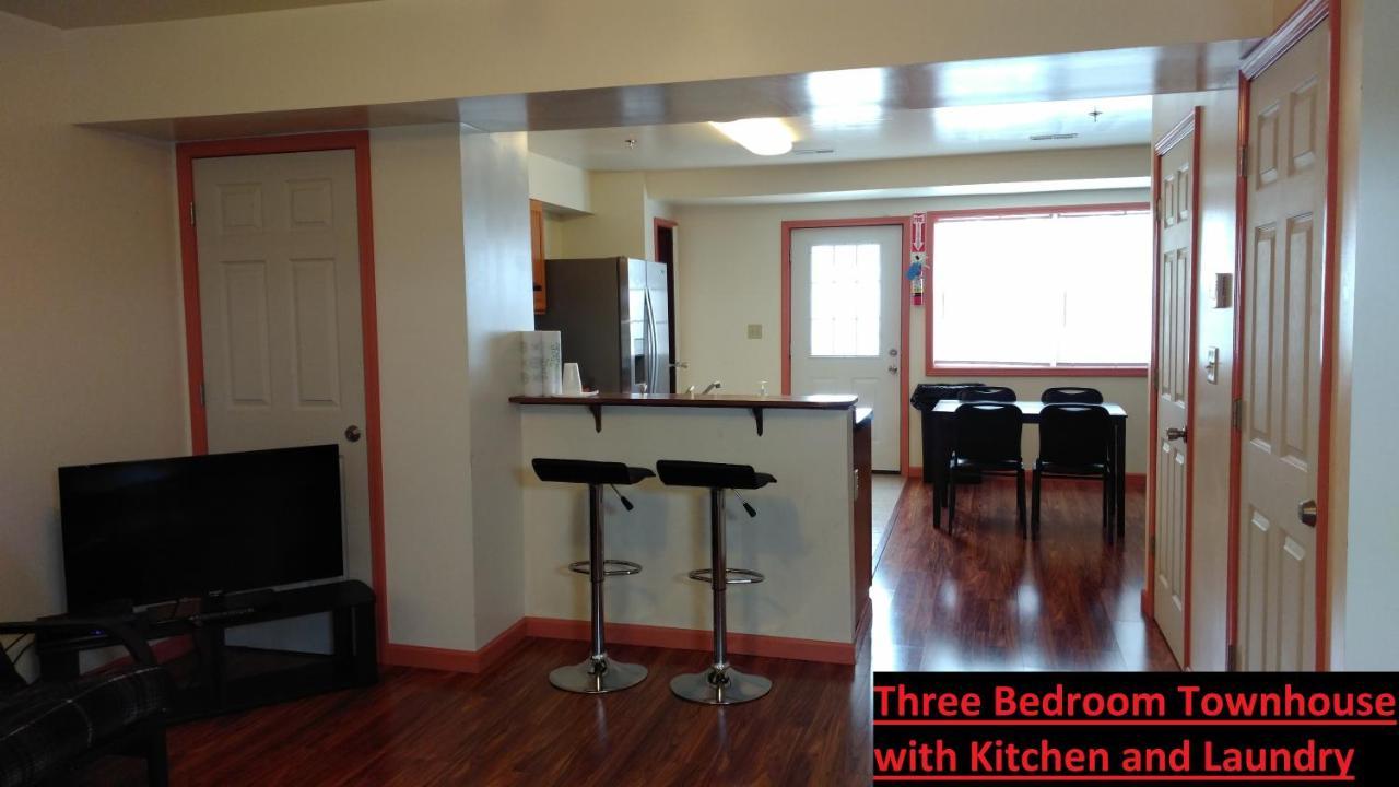 Stay Inn And Suites ไนแอการาฟอลส์ ภายนอก รูปภาพ